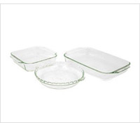 Product review of pyrex baking dish.