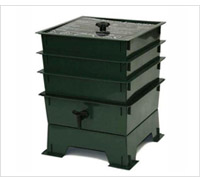 Small product picture of a worm composter review.