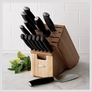 https://www.productscoop.com/wp-content/uploads/2010/11/oxo-good-grips-professional-14-piece-knife-set-block.jpg